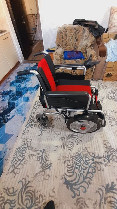 Инвалидная коляска с элекроприводом