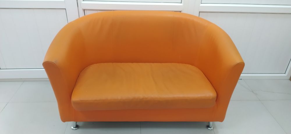 Диван б/у, в хорошем состоянии