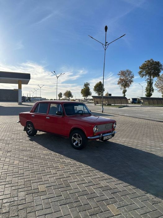 Mashina sotladi 19 milon