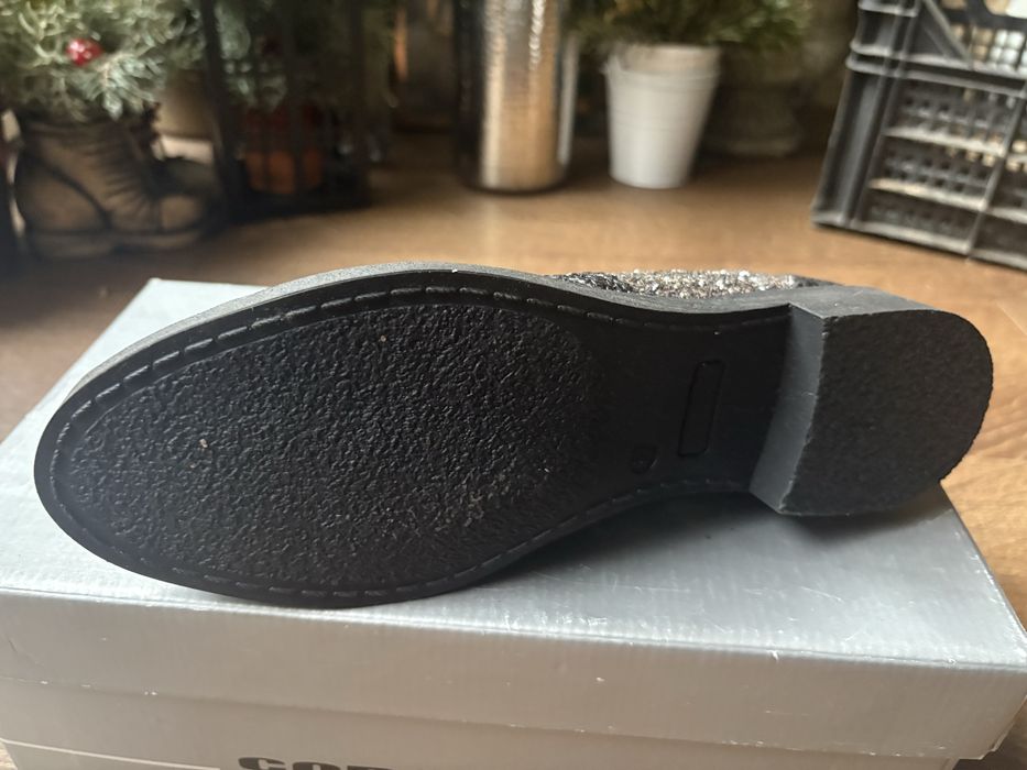 Vand ghete dame 37 , piele si gliter Noi