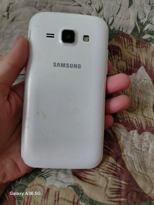 Самсунг J1 2016 года