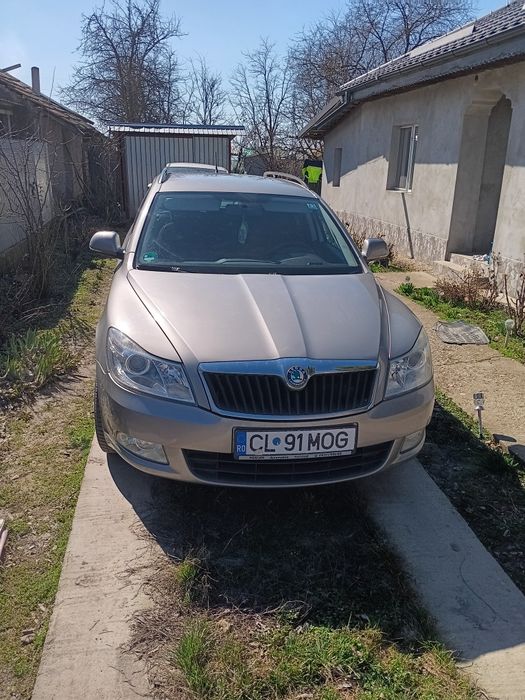 SKODA Octavia 2012 — imagine 2