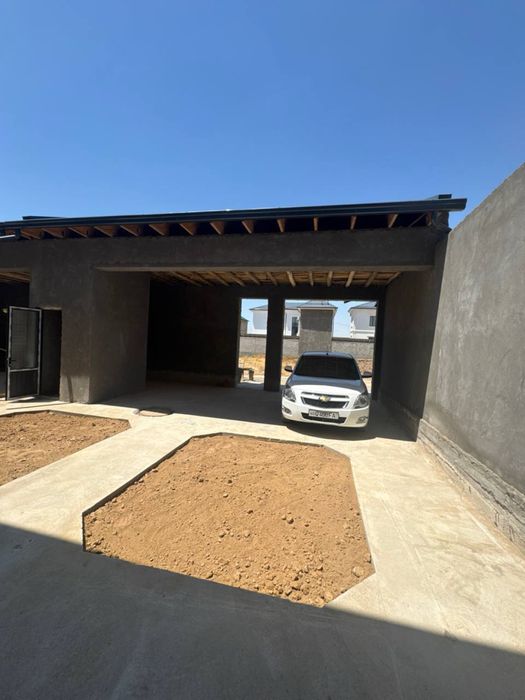 2,5 сўтхли Уй СОТИЛАДИ янги қурилга каробка халатда