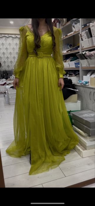 Продается новое вечернее платье, шикарное