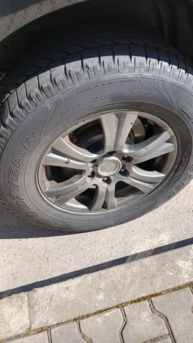 Гуми с джанти за Паджеро265/65/17 всесезонни