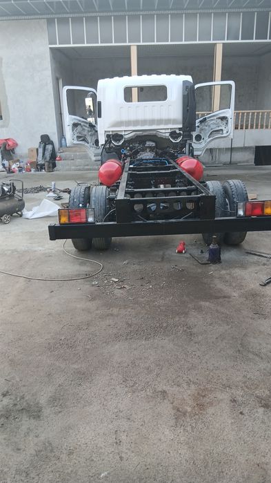 Isuzu shassi holiday 2010