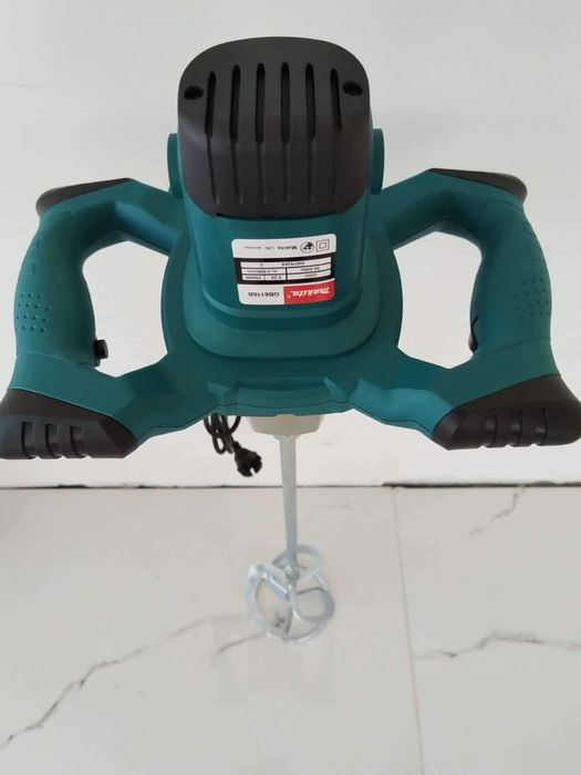 Бъркалка Макита 1200W / 2400W