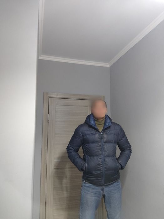 Продаю зимнюю куртку.