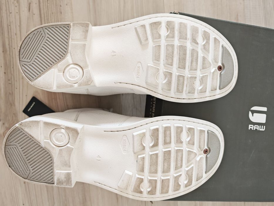 G star бели кожени боти