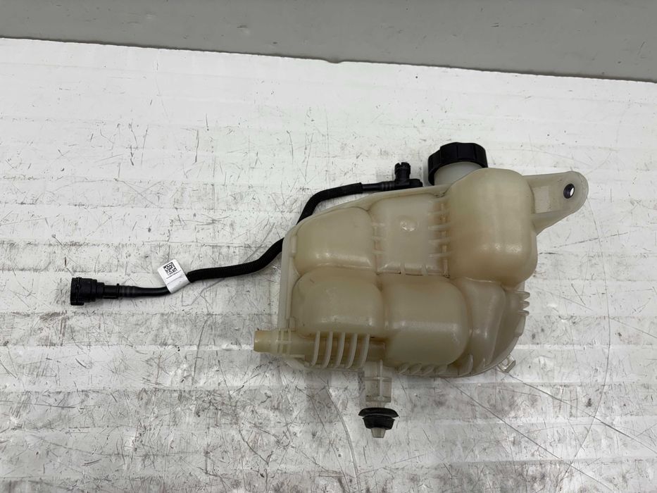 Разширително Казанче за БМВ Ф40 Ф45 Ф48 Ф39 BMW F40 F45 F48 F39