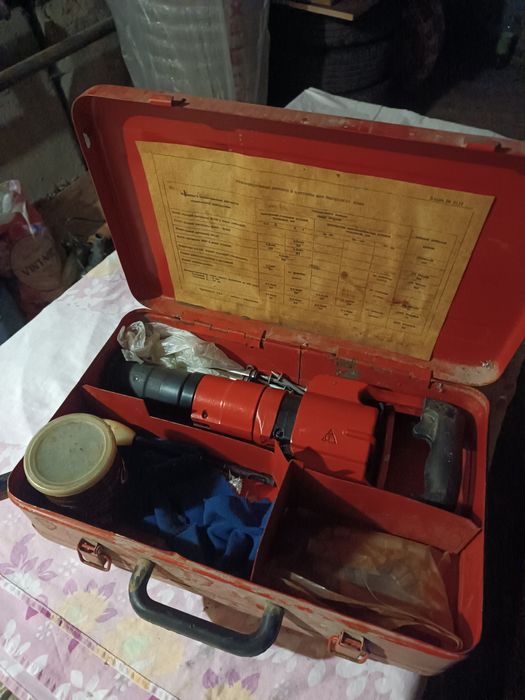 Монтажный пистолет