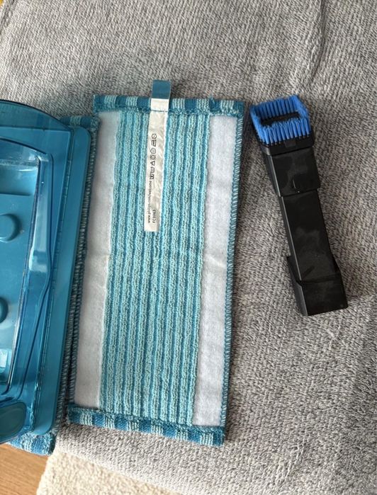 Aspirator vertical si mop PHILIPS Power Pro Aqua 3in1