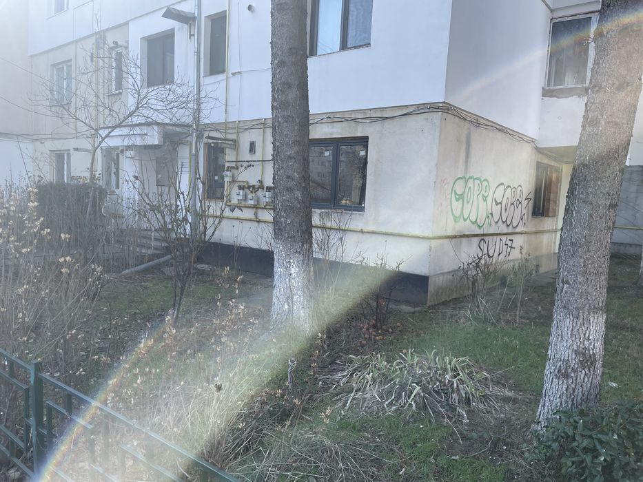 Apartament de vanzare-2 camere decomandat