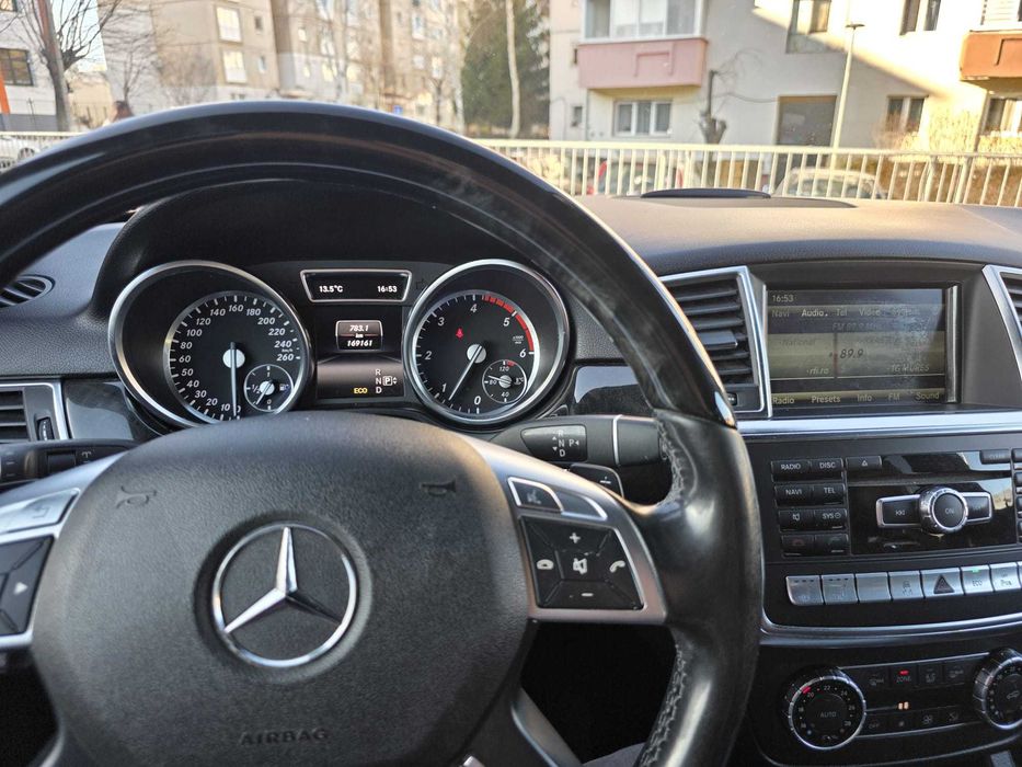 Mercedes-Benz ML 350d 2014 4MATIC AMG Line BlueEFFICIENCY 169161Km