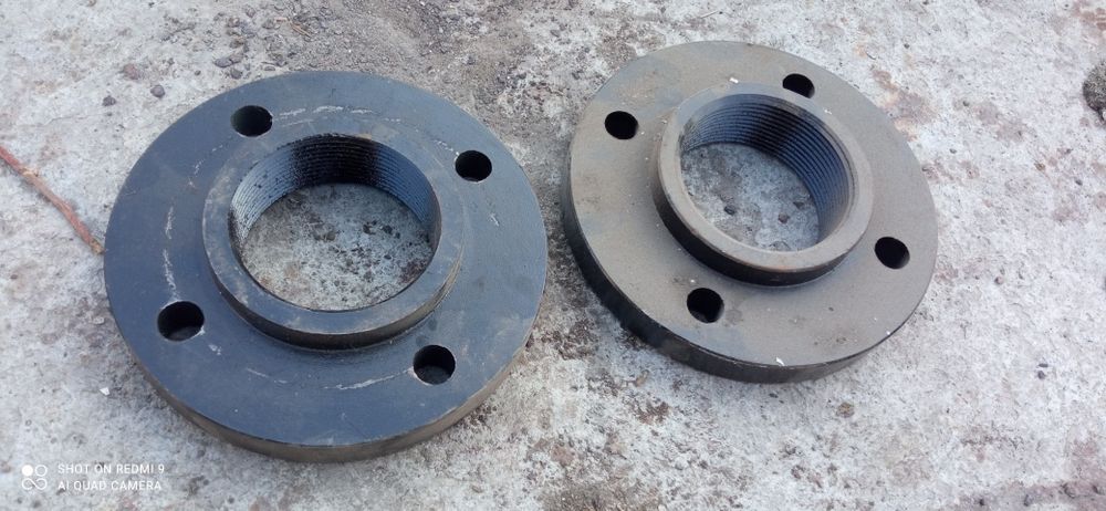 Продам ф л я н е ц с резбой