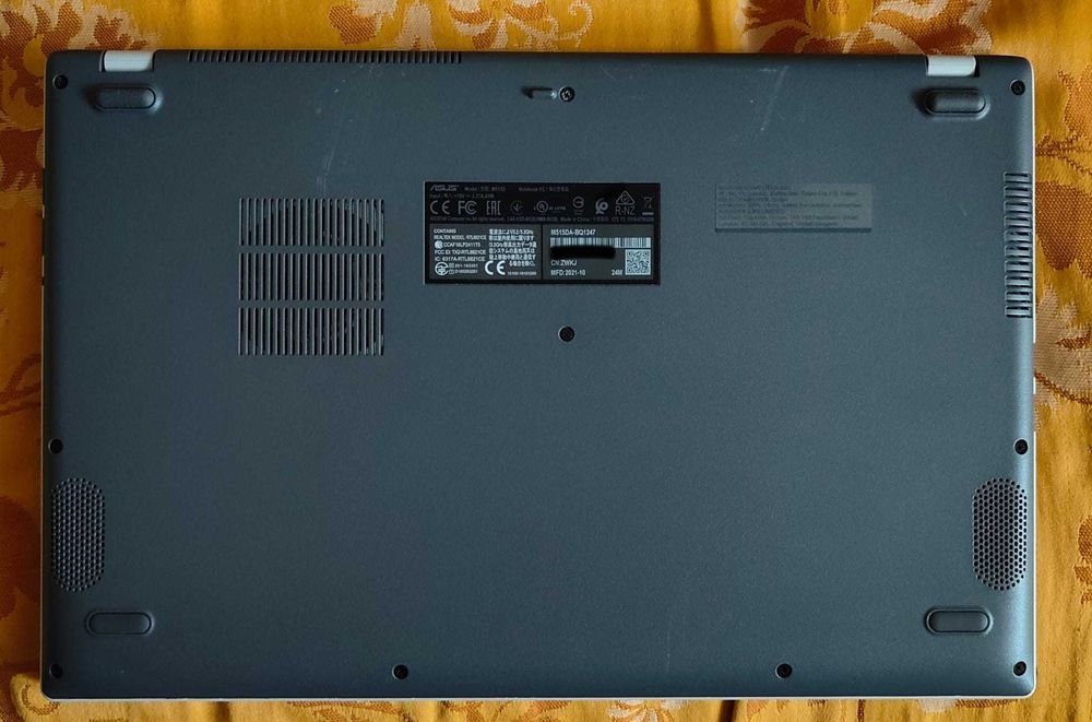 Laptop ASUS Win11Pro+Bitdefender 2 ani