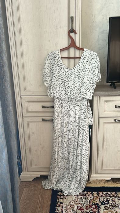 Платья повседневные и нарядные