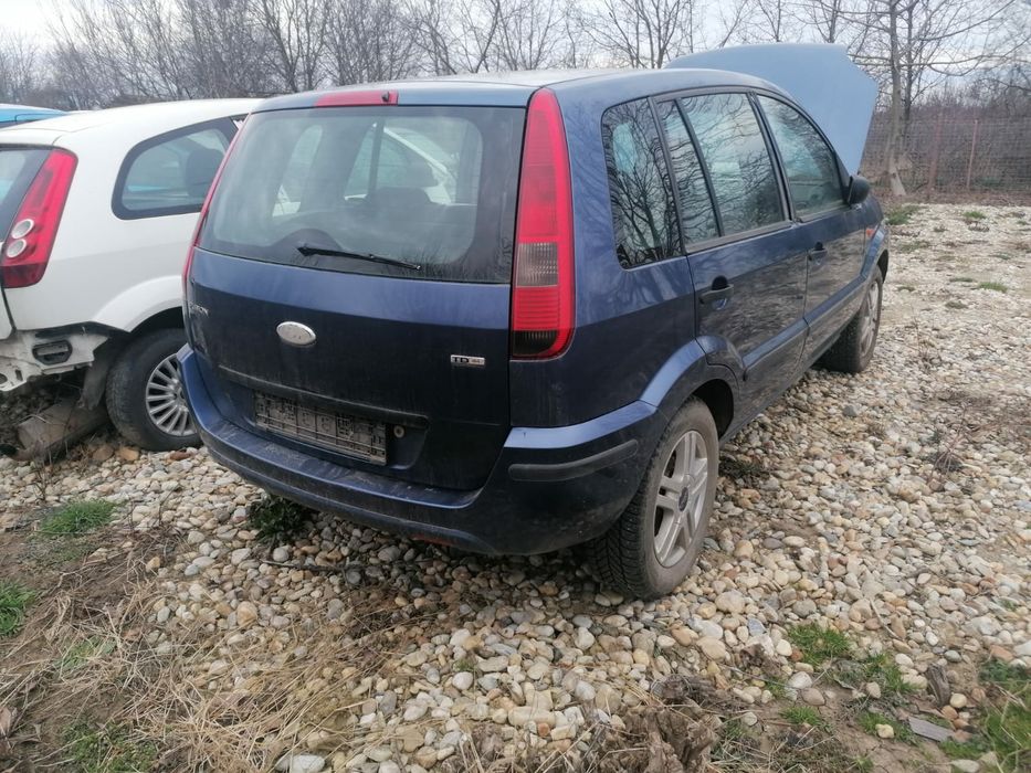 Aripa far usa trager Ford Fusion