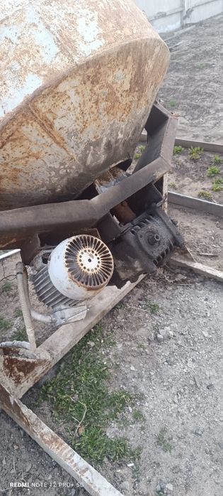 Бетономешалка продам