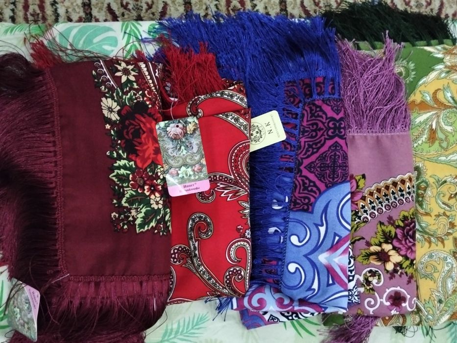 Платки, 5 шт., за всё 3000