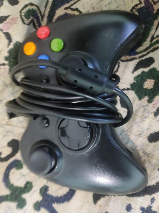 Xbox 360 E (Winchester) — Прошитая, 60+ игр + Kinect