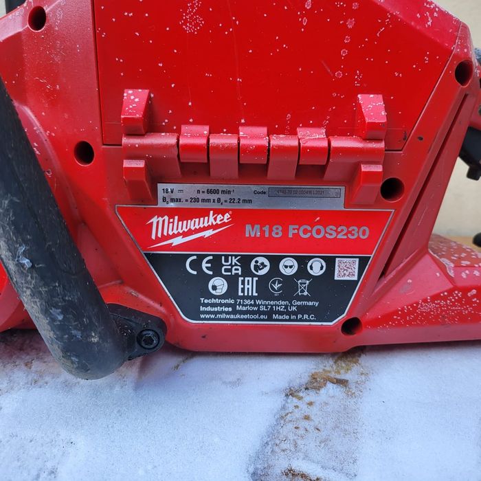 Fierăstrău debitare cu acumulator  Milwaukee M18 FCOS239