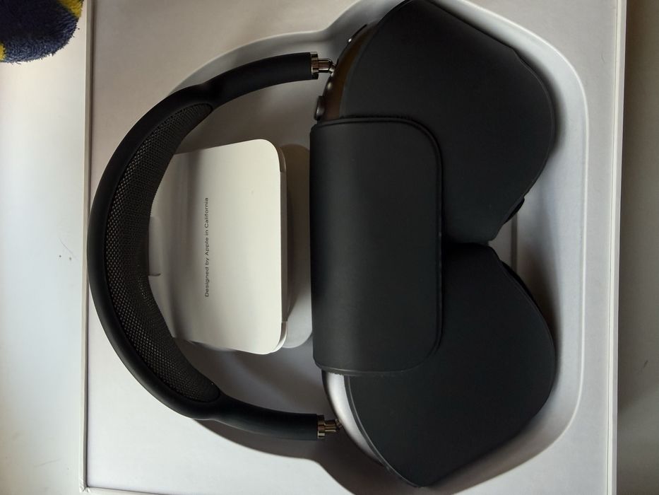 Airpods Max продам