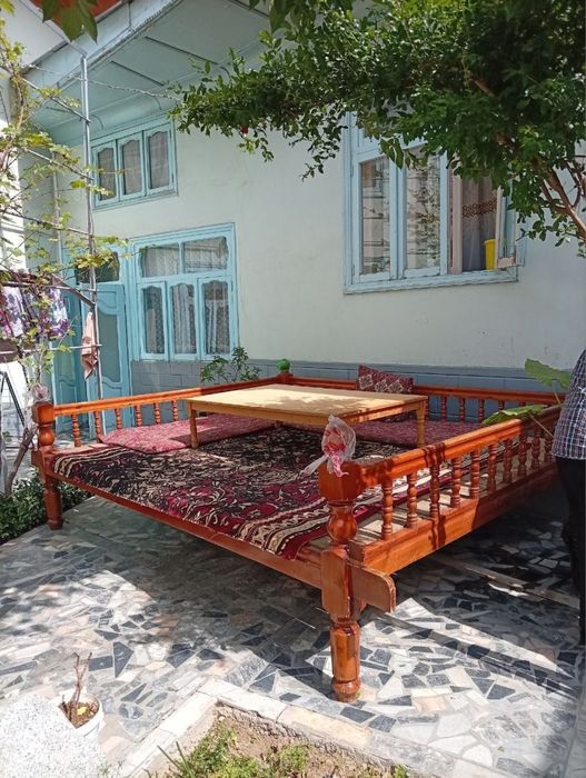 Karavat sotiladi yaxshi xolatda
