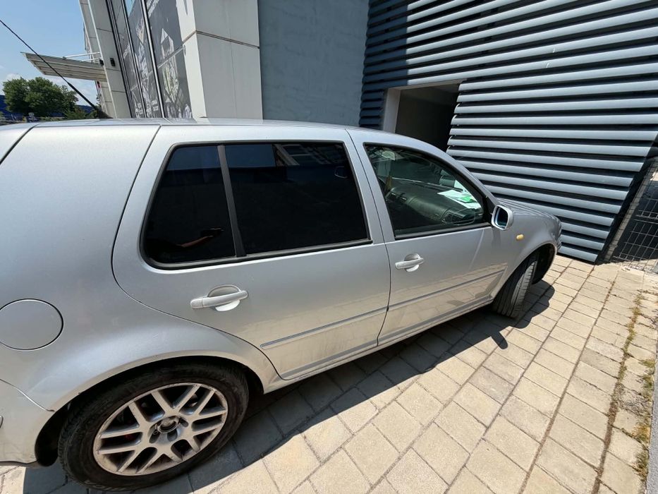 Продава се VW Golf 4 1.6