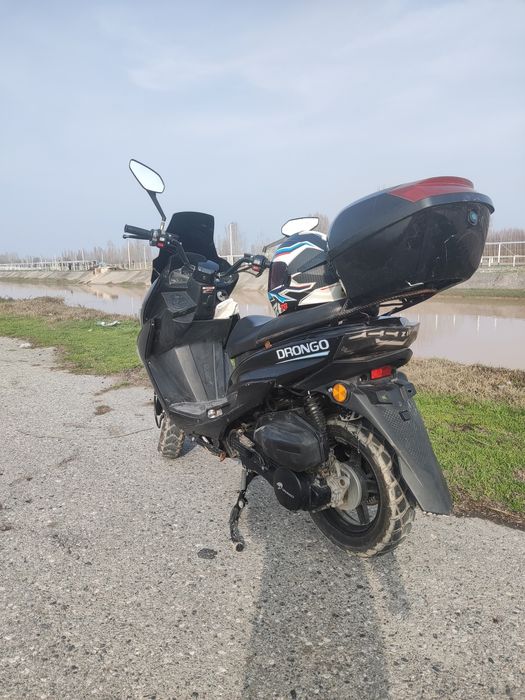 Skuter tigr 150cc prabeg 17000 holati 10/8 yaxwi yurpti