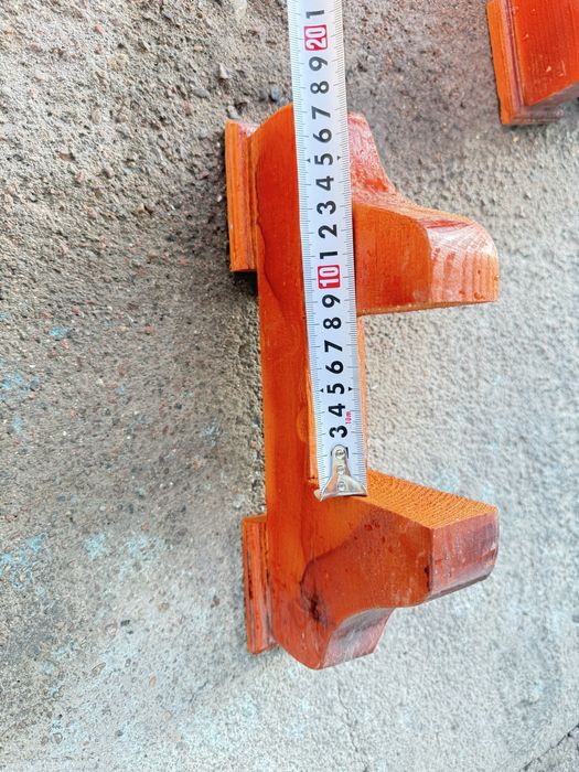 Подставки под дверь