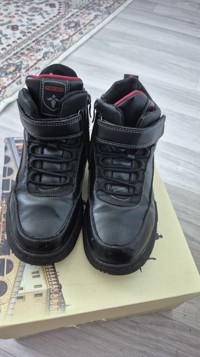 Продам обувь мальчиковый