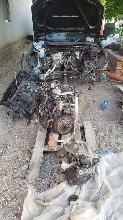 Vând motor 1.6 FSI