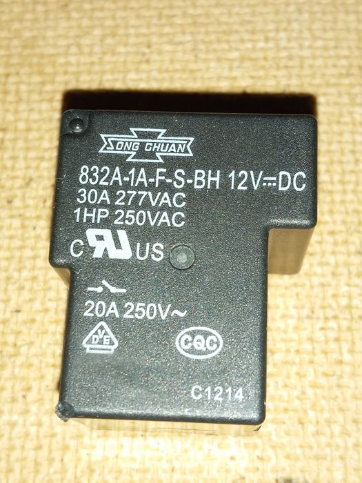 Продам реле 832A-1A-F-S-BH 12VDC