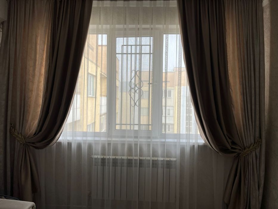 Продаются шторы.