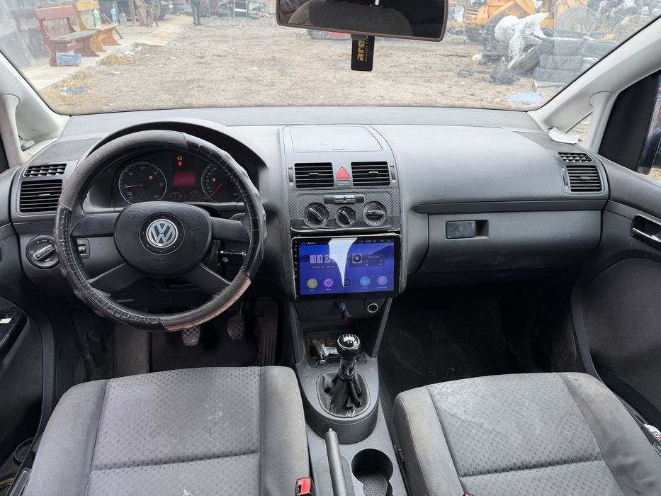 VW TUARAN 1.9 BKC 2005 G 6 степана кутия само на части
