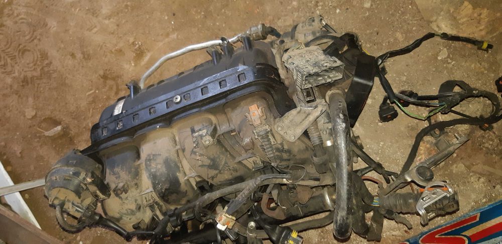 Алфа Ромео-166-2000куб –бензин-2000година-останали части