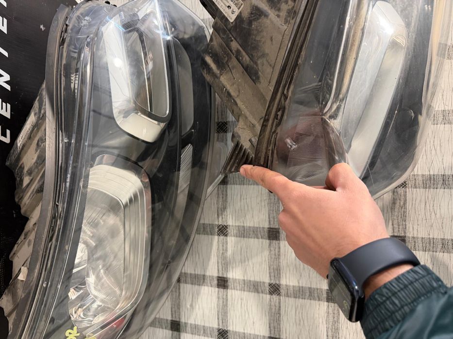 Far dreapta / stanga Citroen Jumpy Opel Vivaro