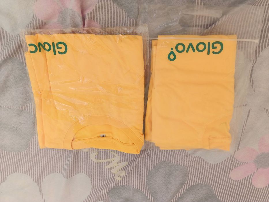 Продам футболки новые