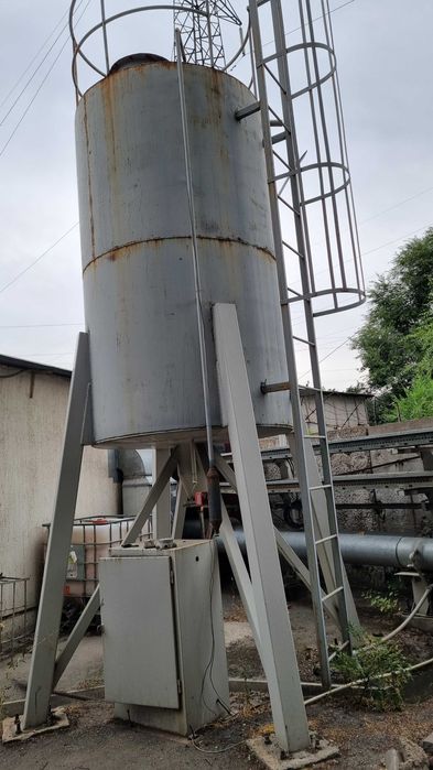 Резервуар, бочка, емкость для воды