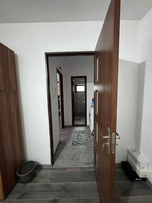 Inchiriez aparament 2 camere - Targu Jiu (Aleea Plopilor)