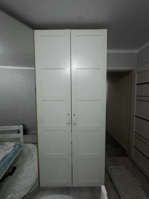 Шкафы с подстветкой внутри