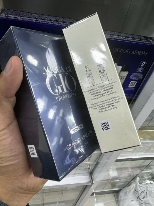 Giorgio Armani Acqua Di Gio Profondo eau de parfum