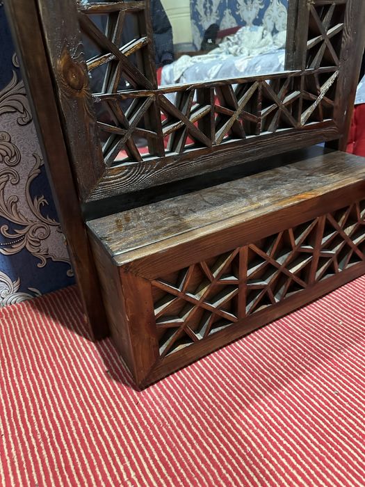 Зеркало классического иранского дизайна ручной работы с ящиком.