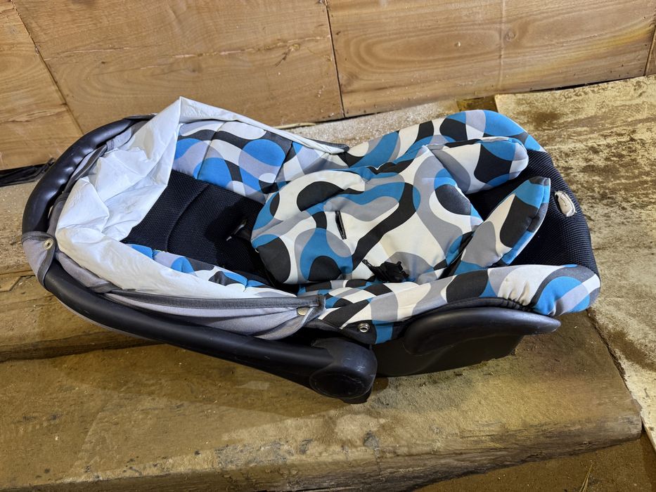 Продам автолюльку