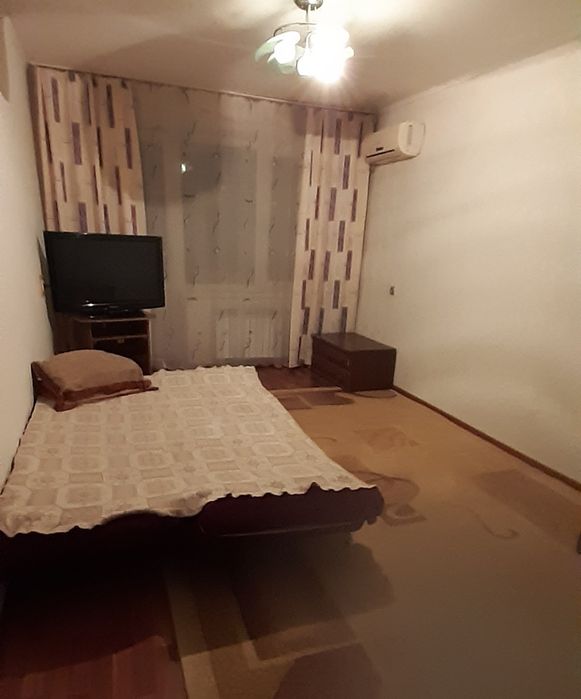 1к.кв на НОЧЬ  в центре  8мкр