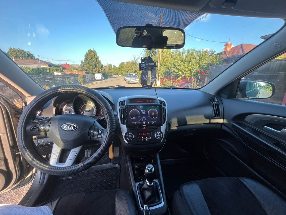 Kia cee’d SW 1.6 CRDi 115 CP – An 2012 – Stare foarte bună