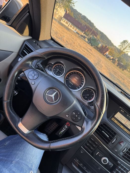 MERCEDES-BENZ E-Class 2010 — imagine 4