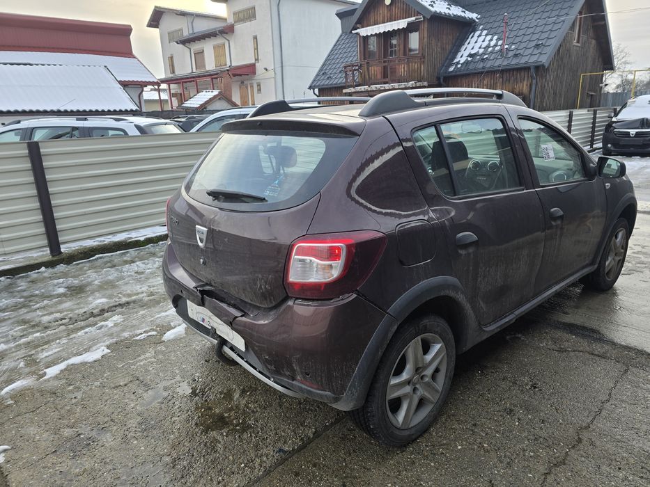 Dacia Sandero stepway 2016  0.9 TCE Ac navi Usor avariat