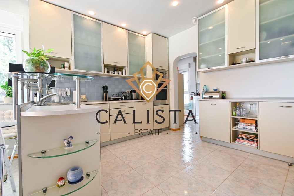 Продава се Къща в София, Горна баня - 499 кв.м за 1227 €/кв.м - Снимка #5